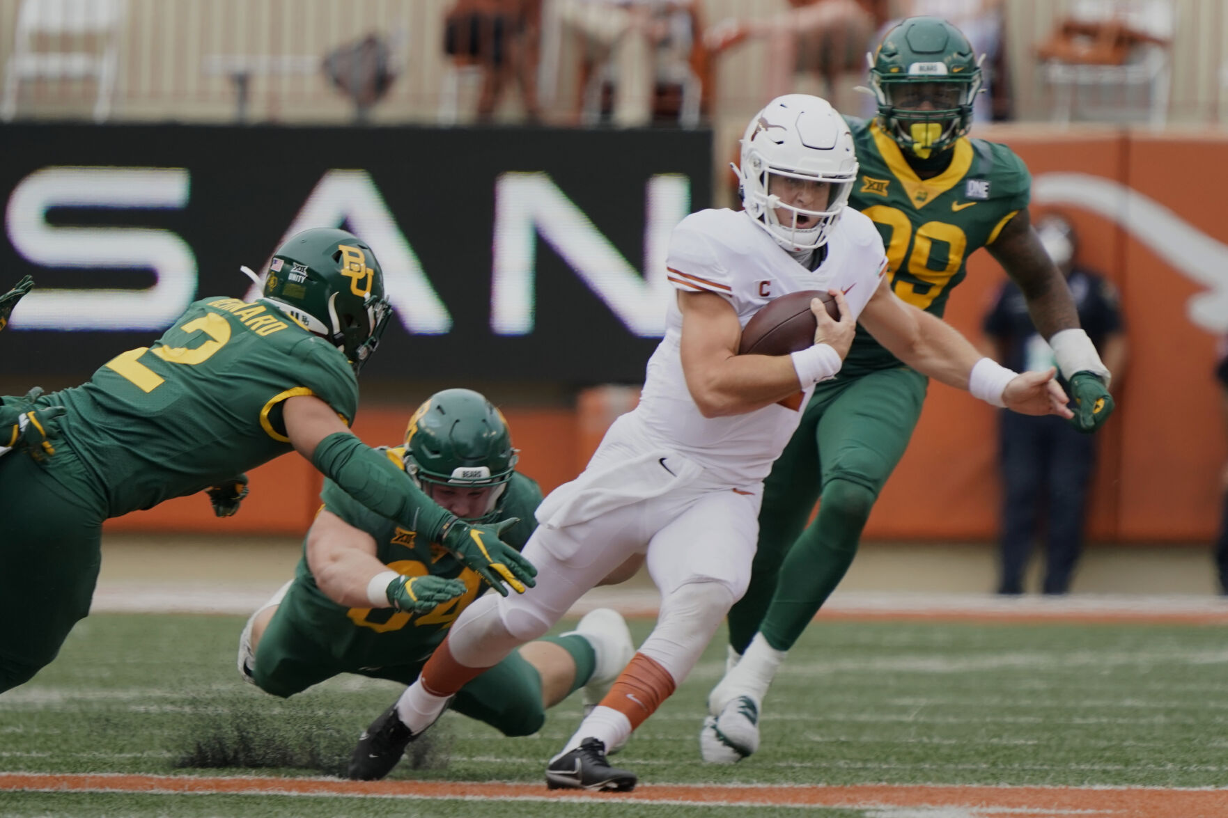 Baylor Texas Football - Ehlinger Terrell Bernard